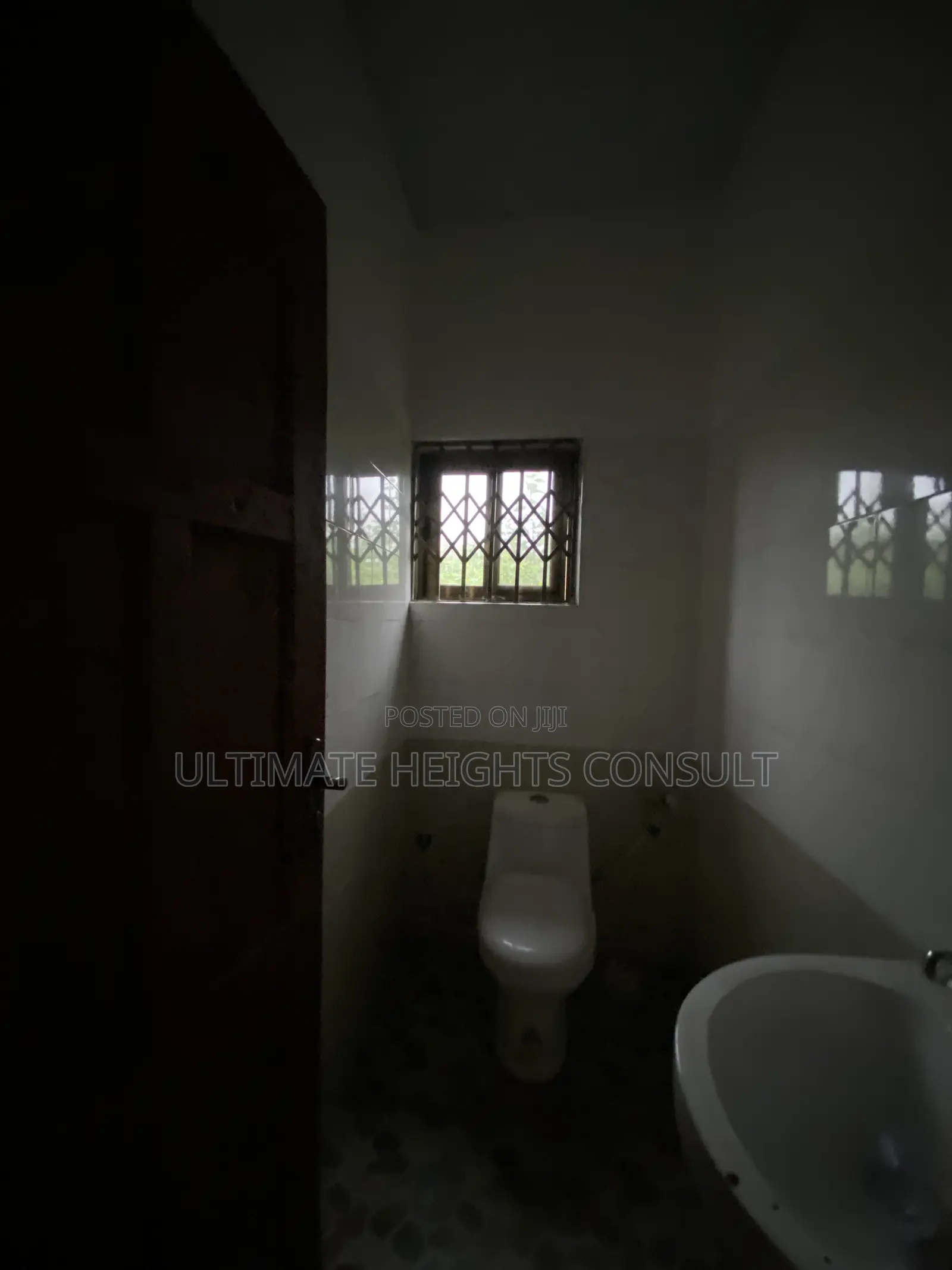 4bdrm House in Red Top, West Hills Mall Area for rent