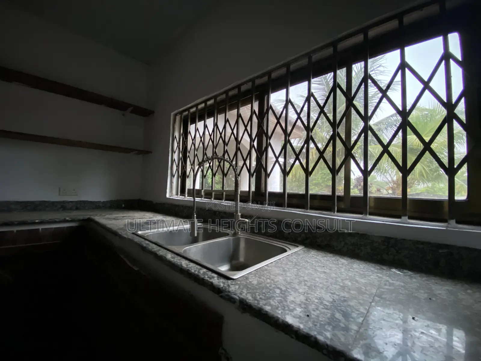 4bdrm House in Red Top, West Hills Mall Area for rent