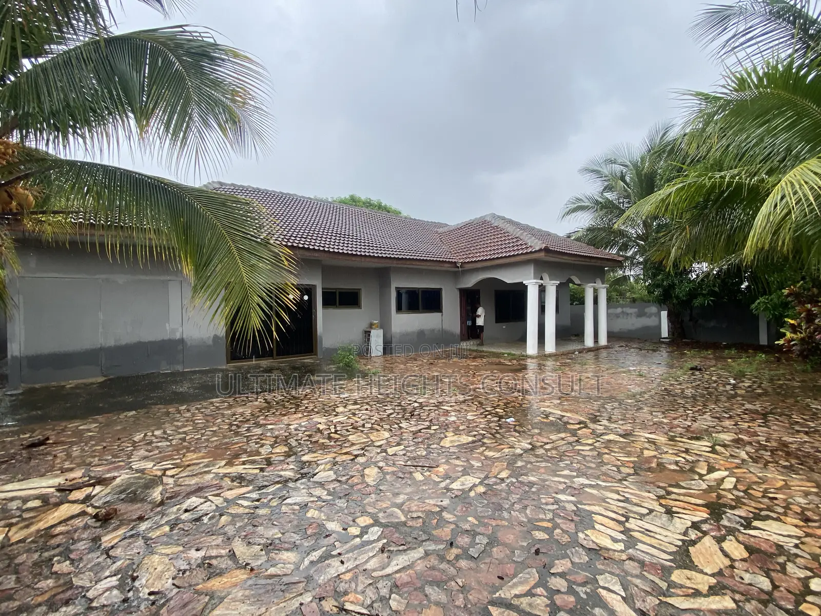 4bdrm House in Red Top, West Hills Mall Area for rent