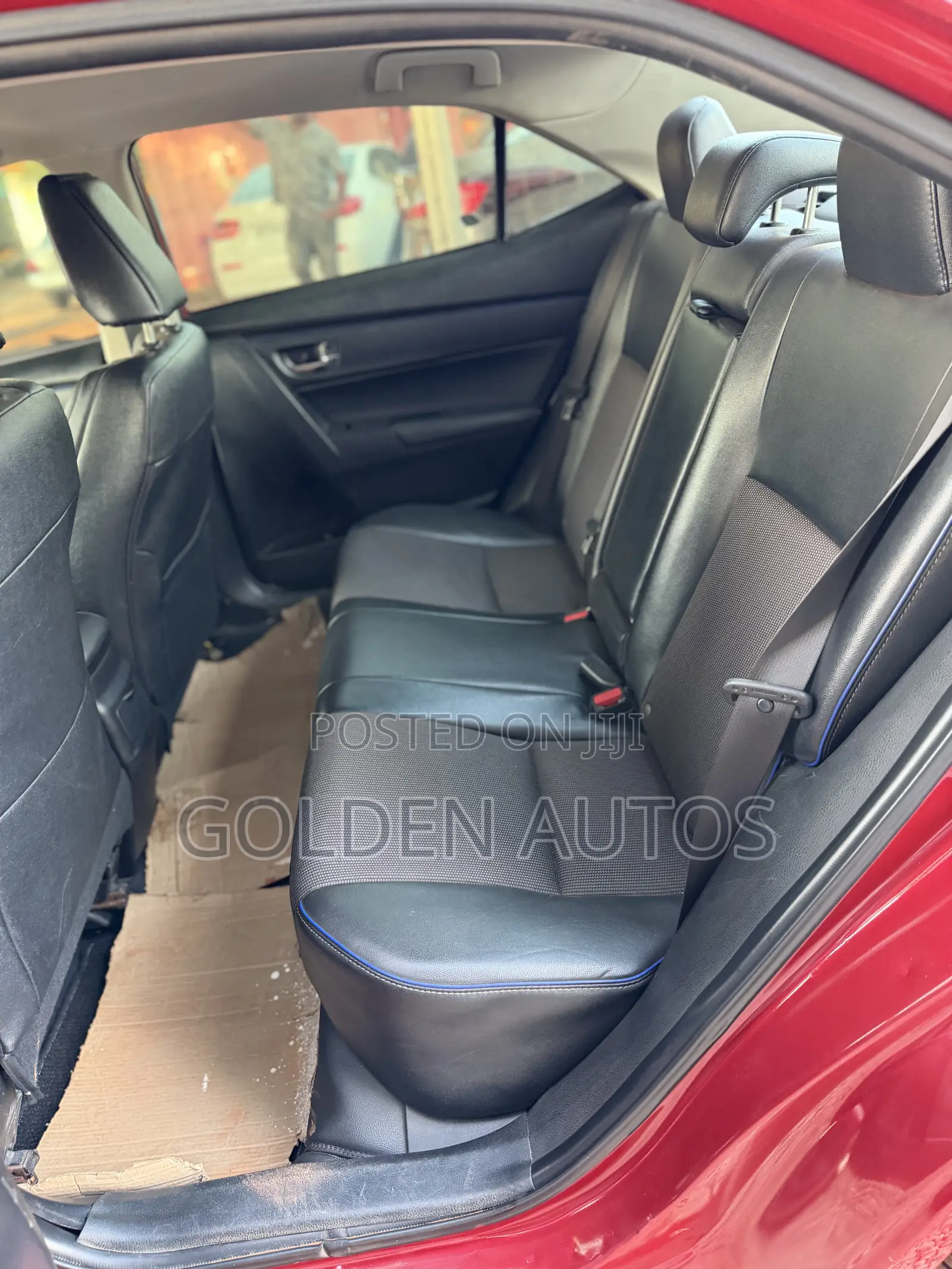 Toyota Corolla SE 4dr Sedan (1.8L 4cyl CVT) 2017 Red