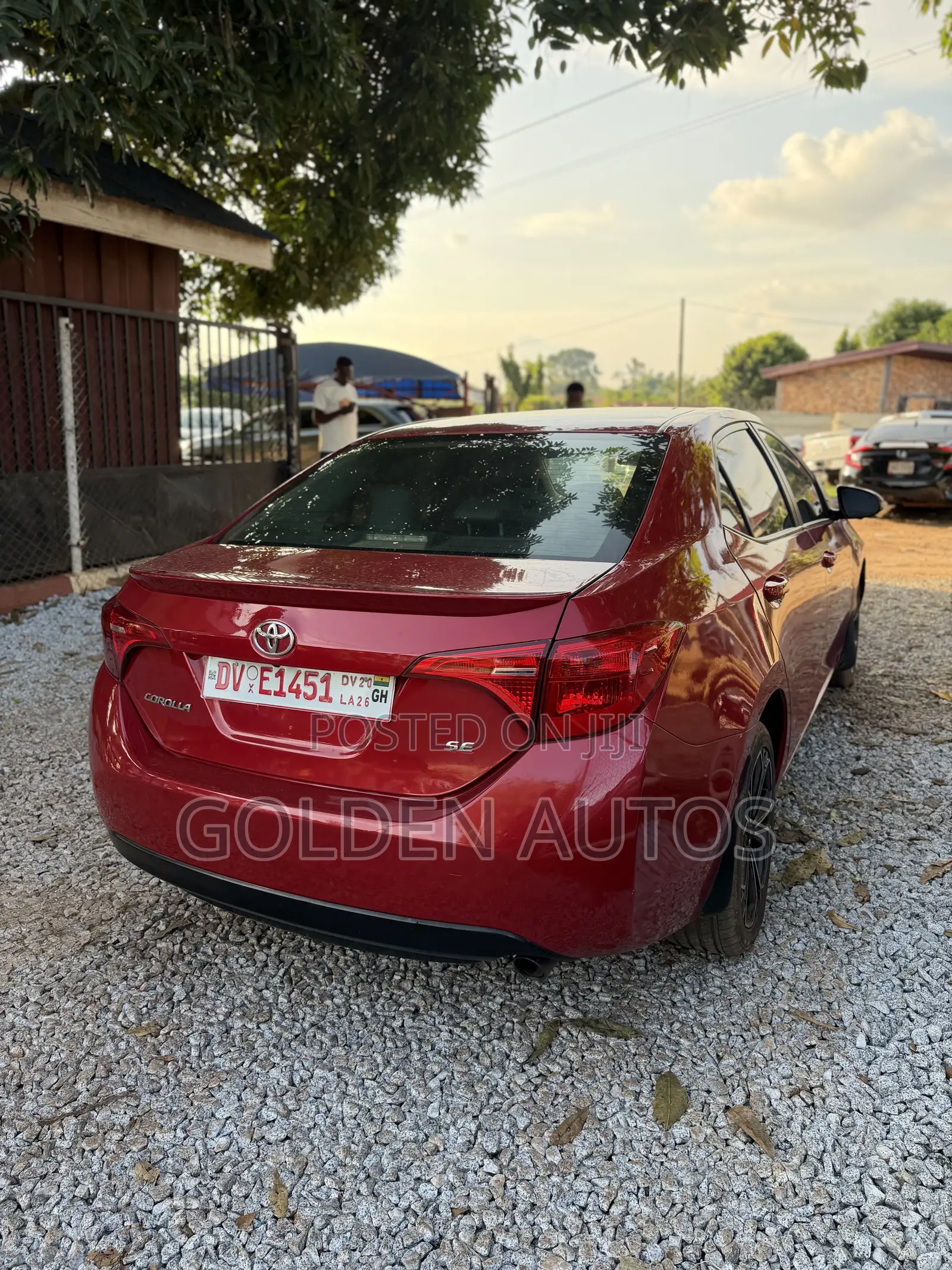 Toyota Corolla SE 4dr Sedan (1.8L 4cyl CVT) 2017 Red