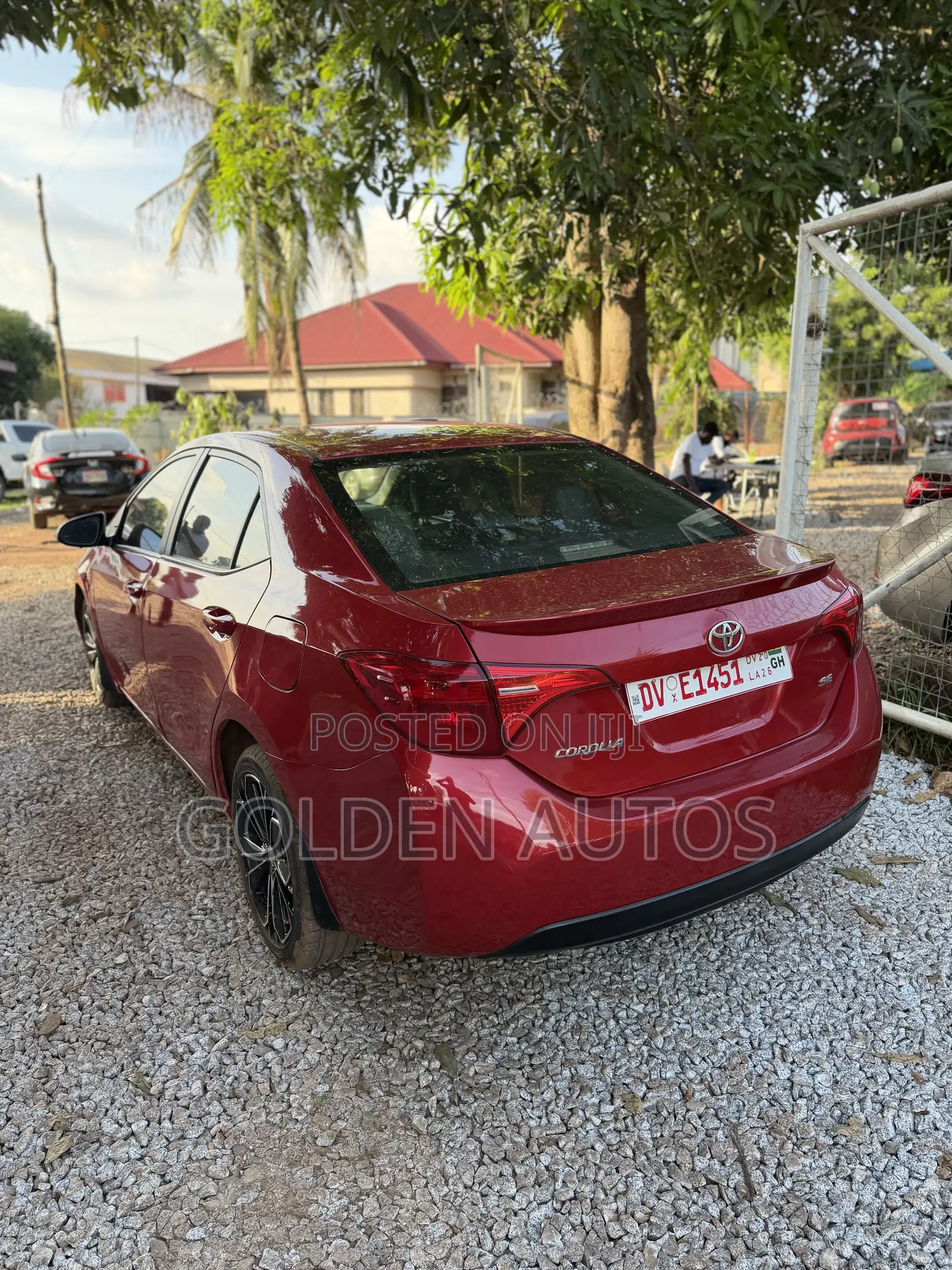 Toyota Corolla SE 4dr Sedan (1.8L 4cyl CVT) 2017 Red