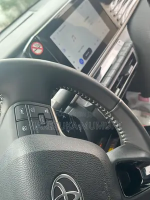 Toyota Camry SE 2025 Red