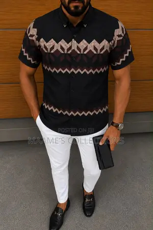 Men’S Short-Sleeve Button-Up Shirt