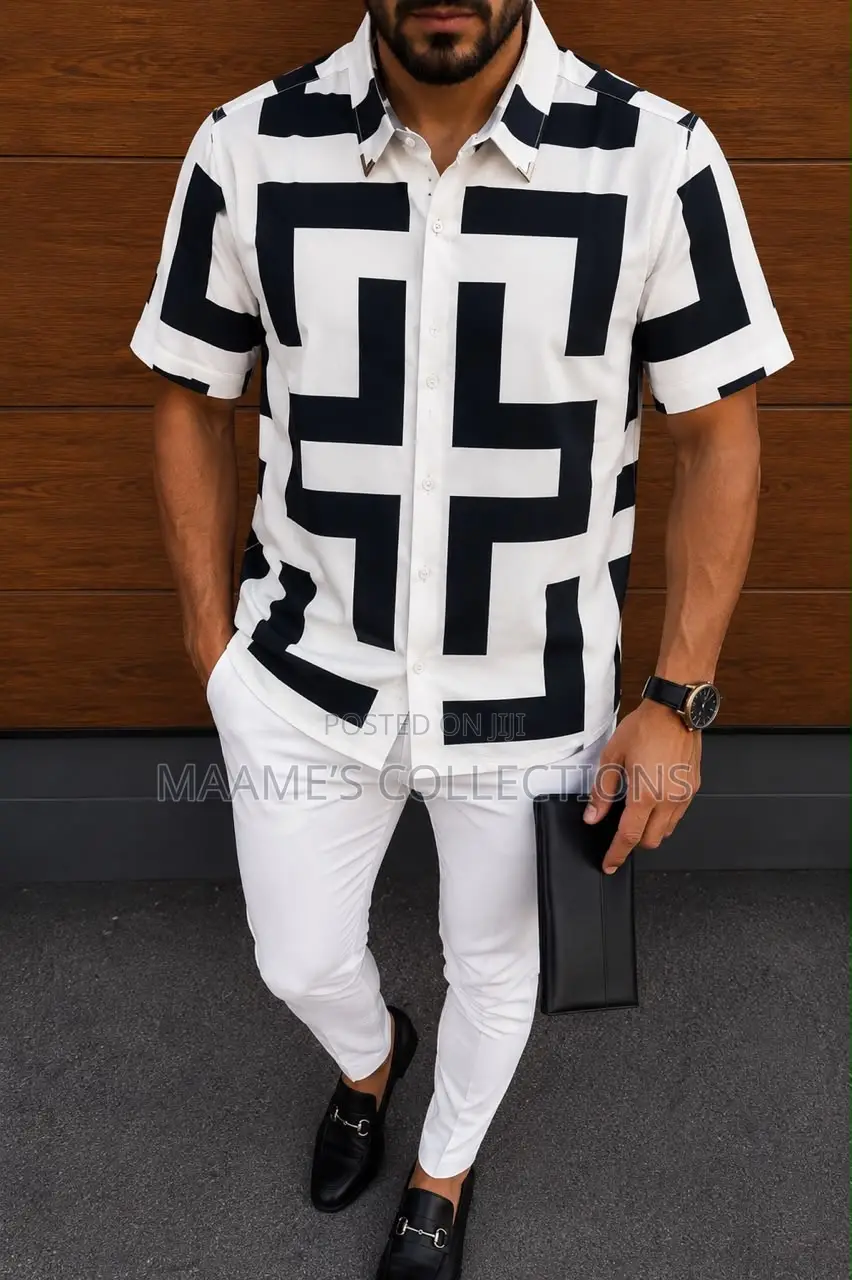 Men’S Short-Sleeve Button-Up Shirt