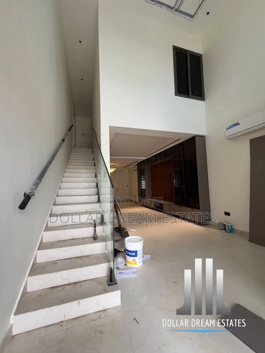 4bdrm Townhouse / Terrace in Airport Residential Area for rent