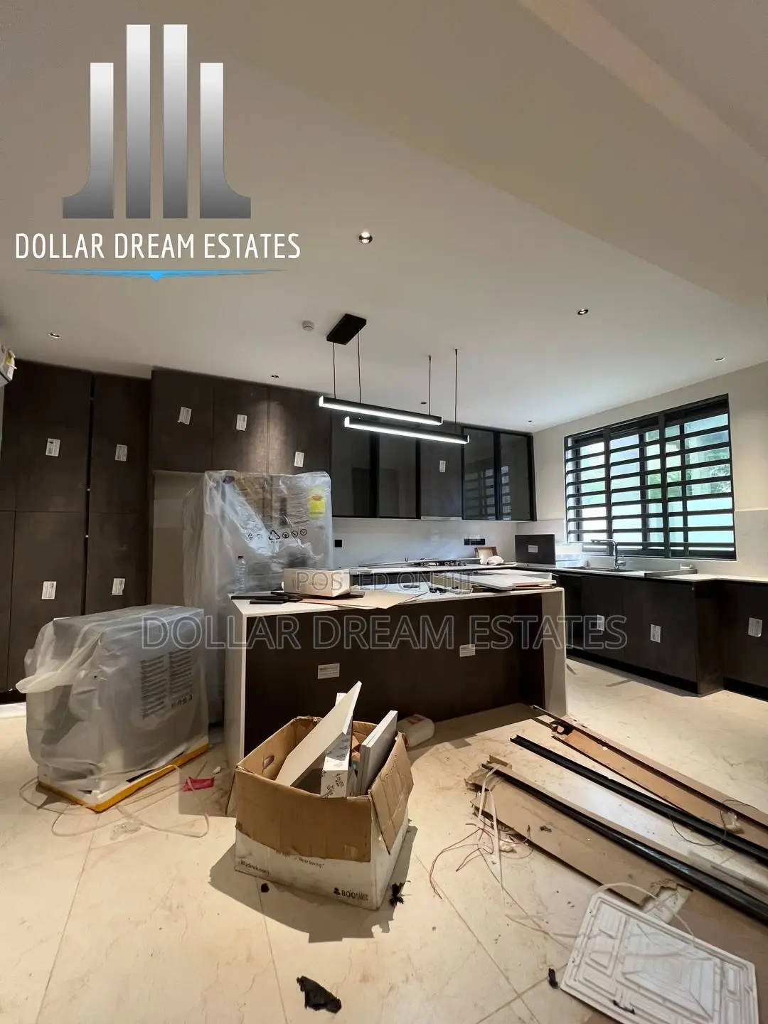 4bdrm Townhouse / Terrace in Airport Residential Area for rent