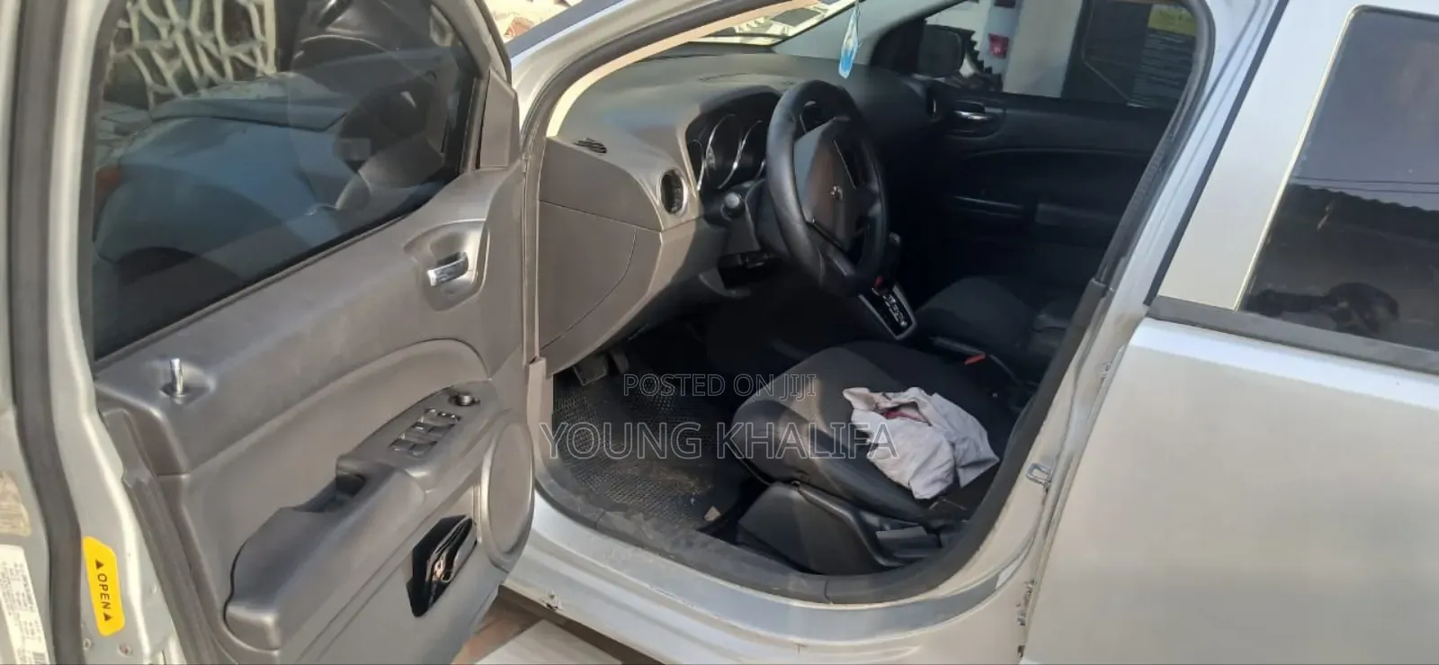 Dodge Caliber 2010 Silver