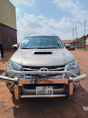 Toyota Fortuner 2018 Gray
