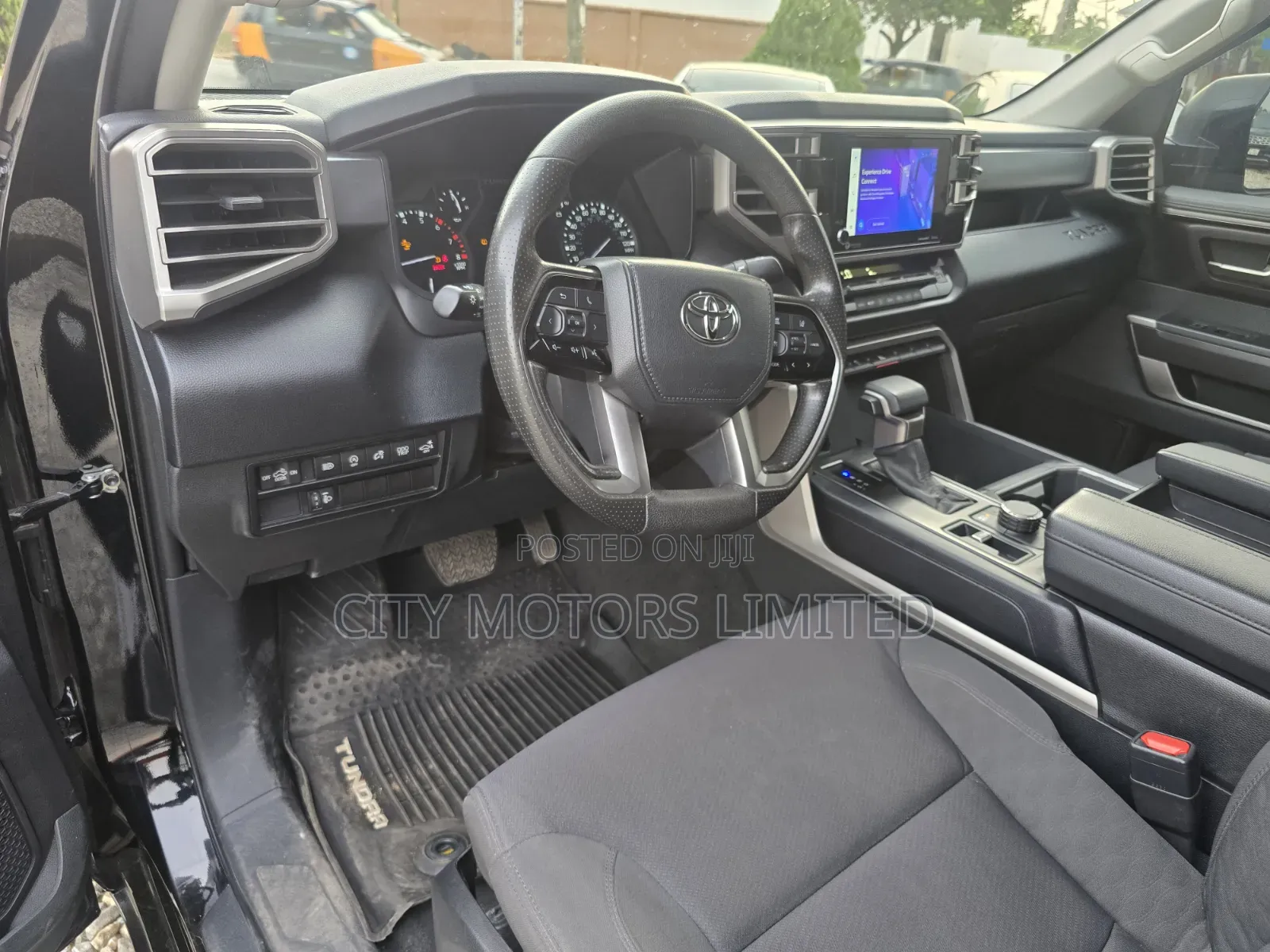 Toyota Tundra 2023 Black