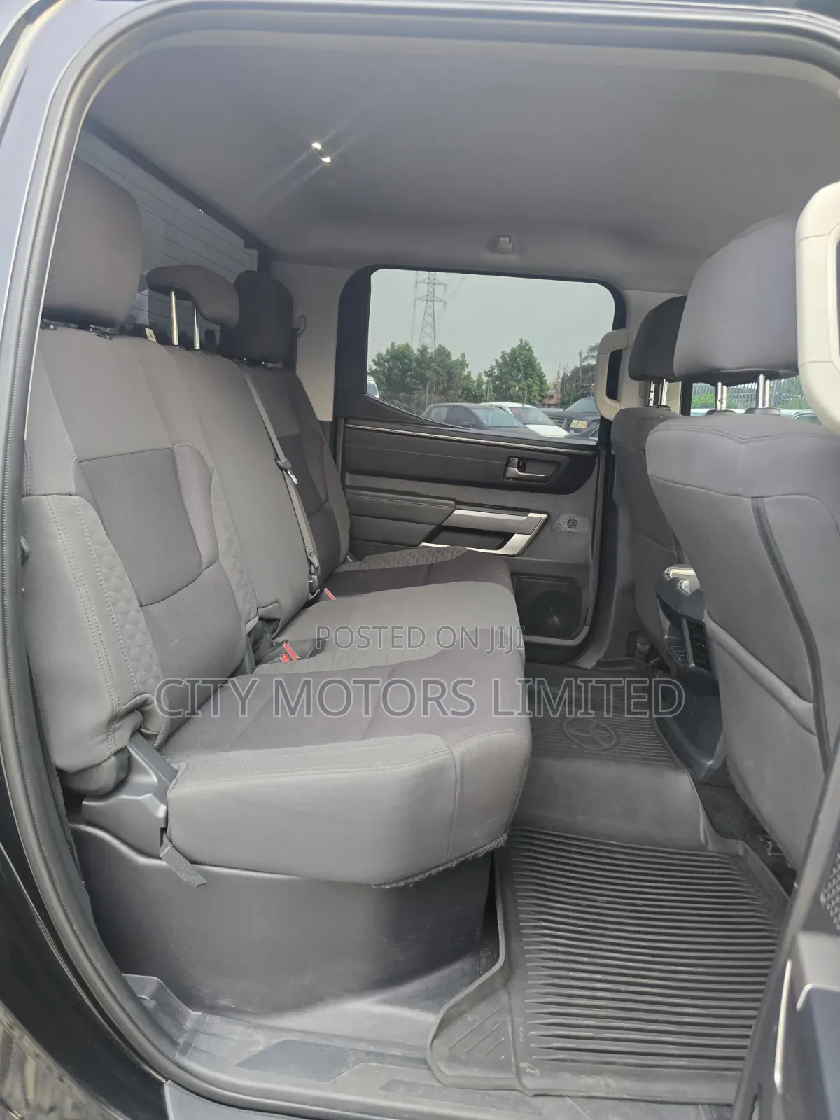 Toyota Tundra 2023 Black