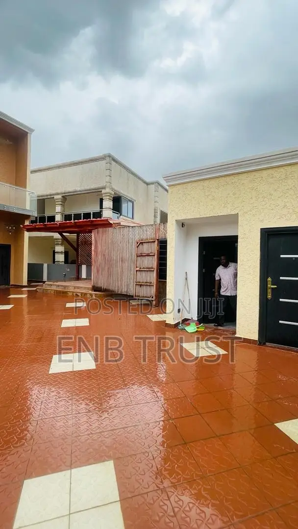 4bdrm Duplex in Kwabenya, Ga East Municipal for sale