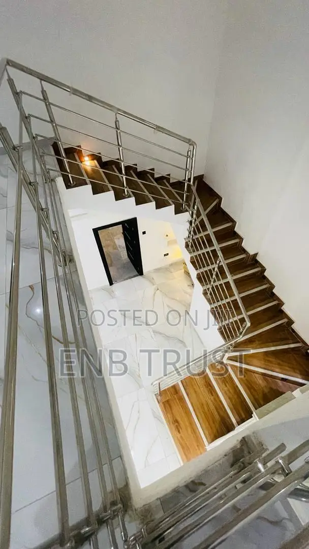 4bdrm Duplex in Kwabenya, Ga East Municipal for sale