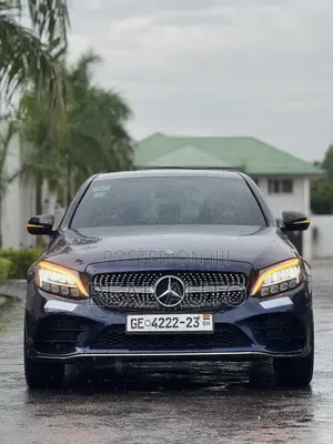 Mercedes-Benz C300 2020 Blue