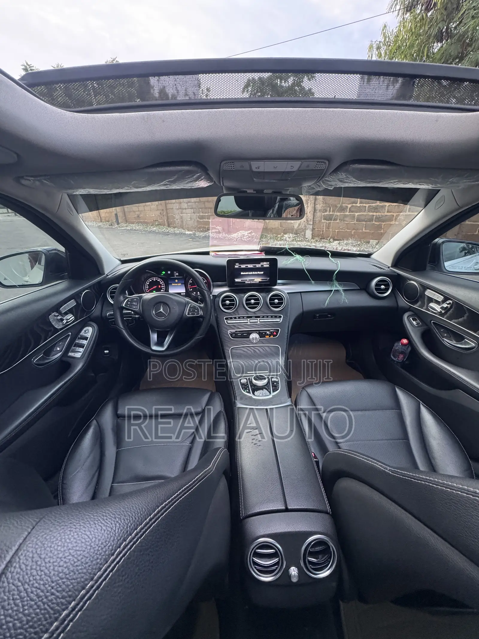 Mercedes-Benz C300 Luxury 4matic Sedan AWD (2.0L 4cyl 7A) 2017 White