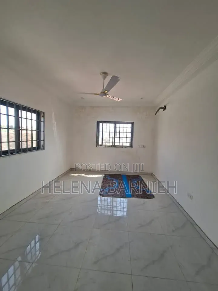 2bdrm Apartment in Helena Estate Agency, Ga East Municipal for rent