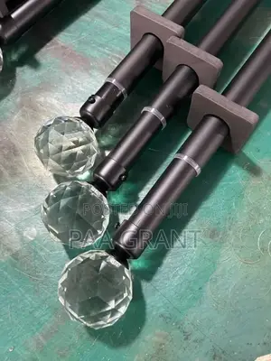 Built to Handle Serious Weight (Extendable Curtain Rods