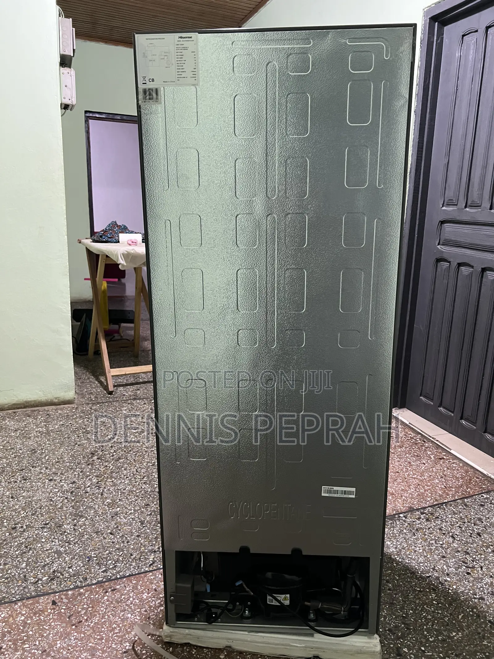 New Hisense Refigerator With Water Dispenser