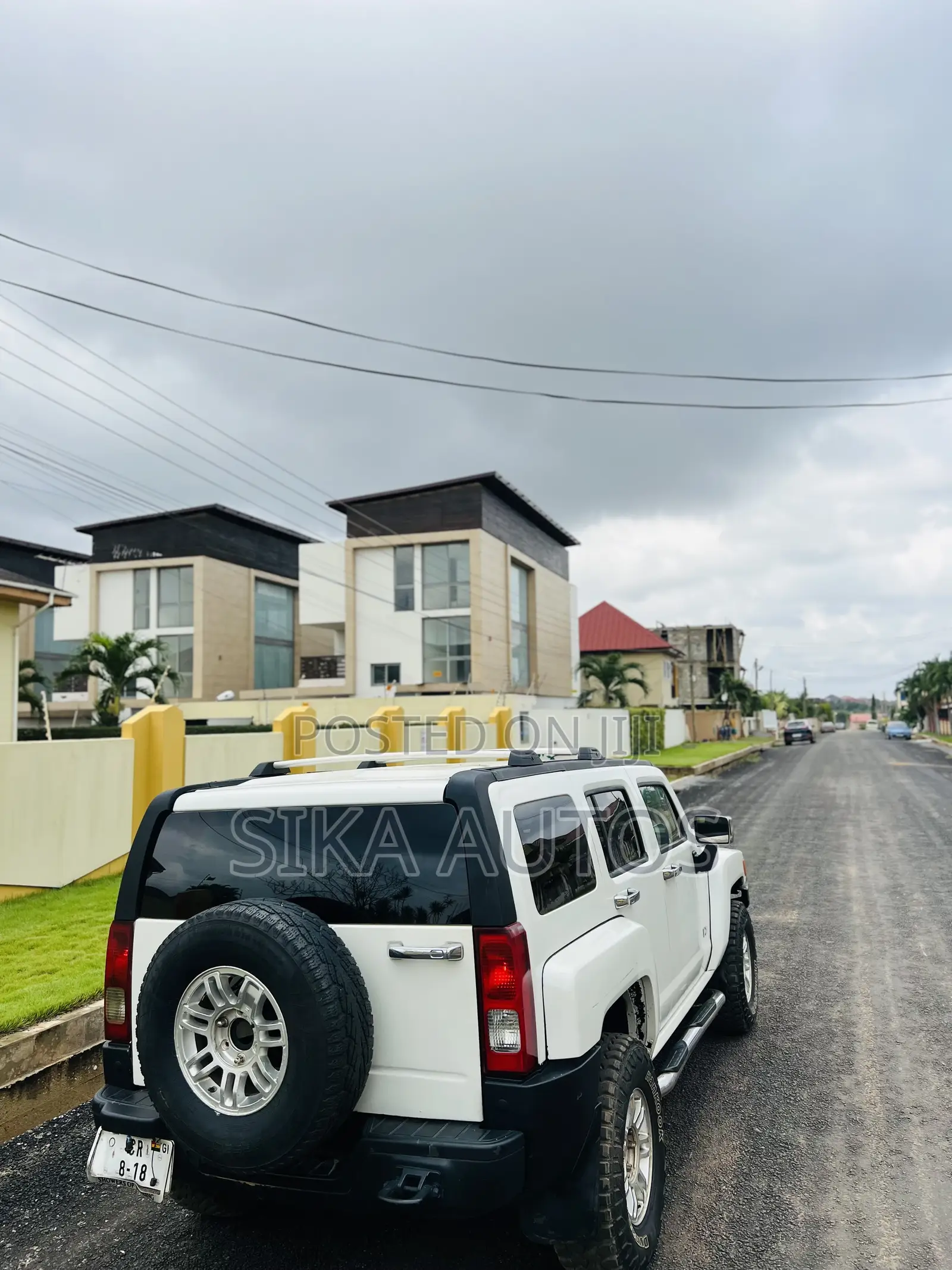 Hummer H3 2008 White