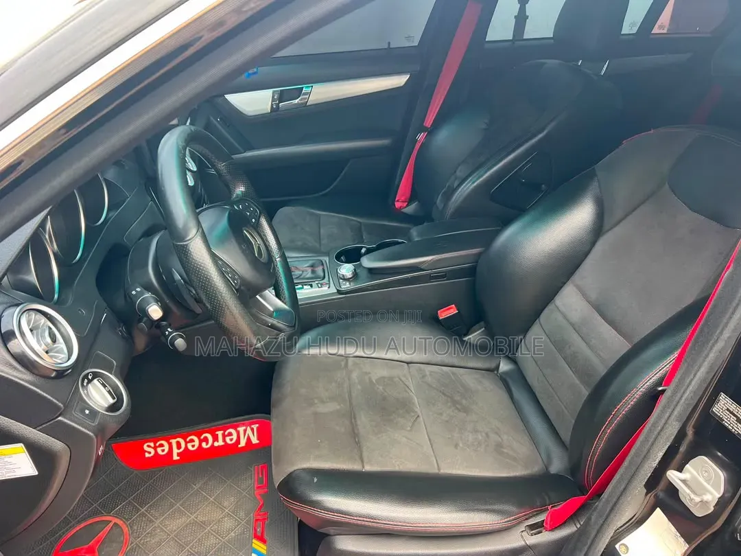 Mercedes-Benz C250 2013 Black
