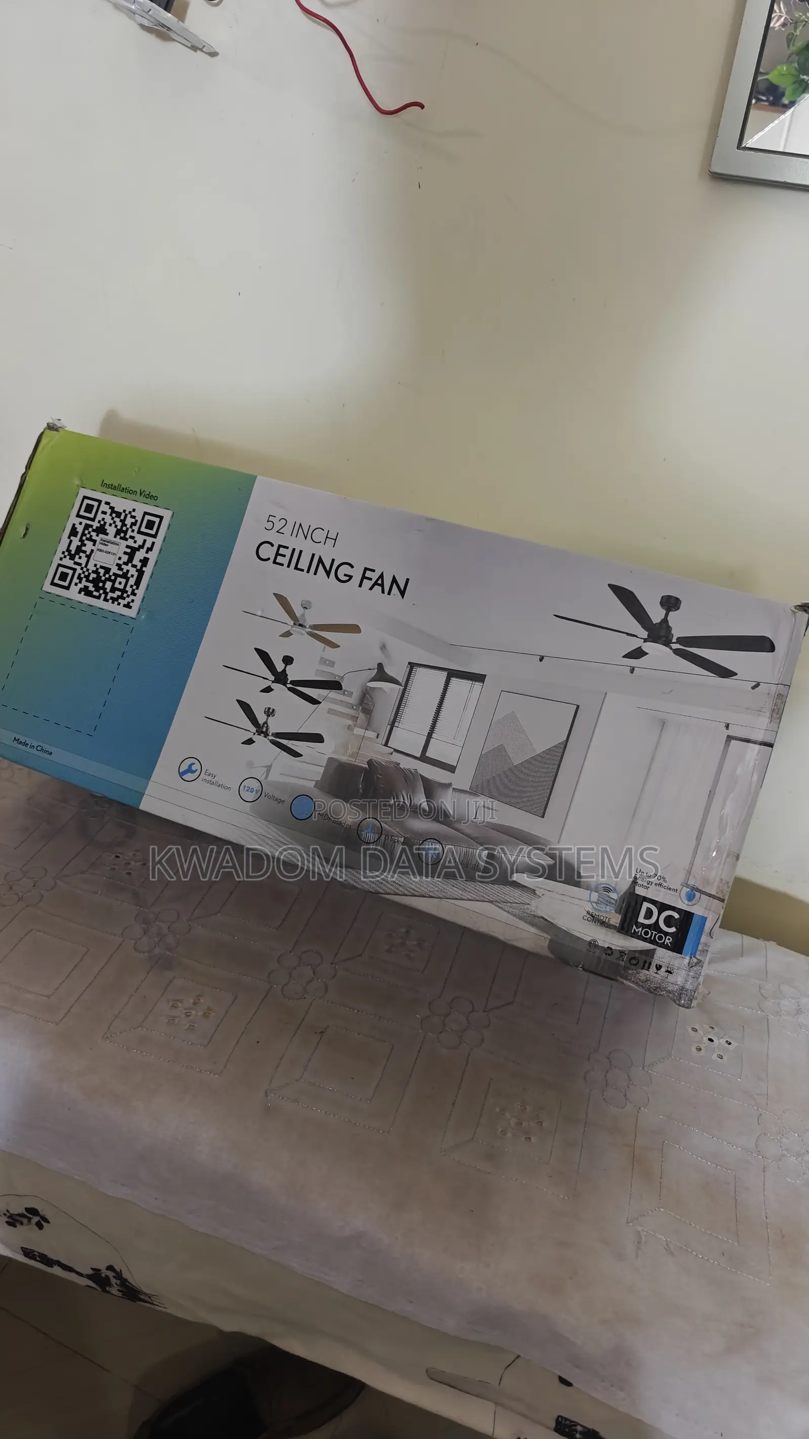 52 Inch Black Modern Ceiling Fan With Light and Remote