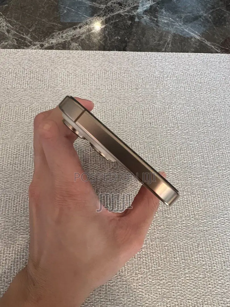 Apple iPhone 16 Pro Max 512 GB Gold