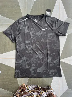 Nike Black With Grey Patterned Design