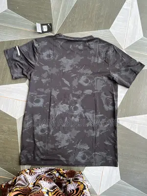 Nike Black With Grey Patterned Design