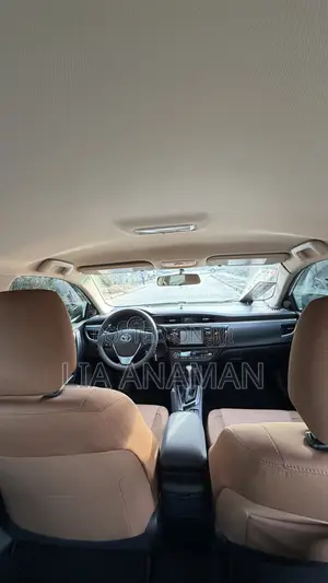 Toyota Corolla LE Eco 4dr Sedan (1.8L 4cyl CVT) 2016 White