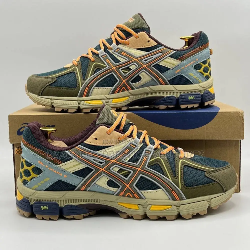 Asics Gel-Kahana 8 Trail Running Sneakers