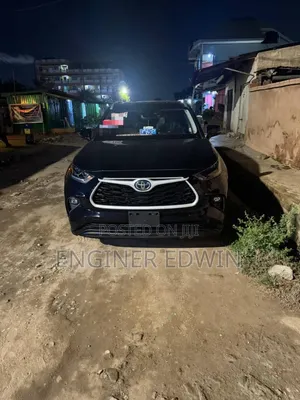 Toyota Highlander 2022 Black