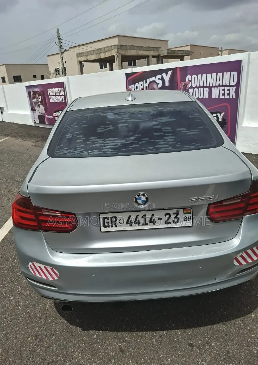 BMW 330i 2016 Silver