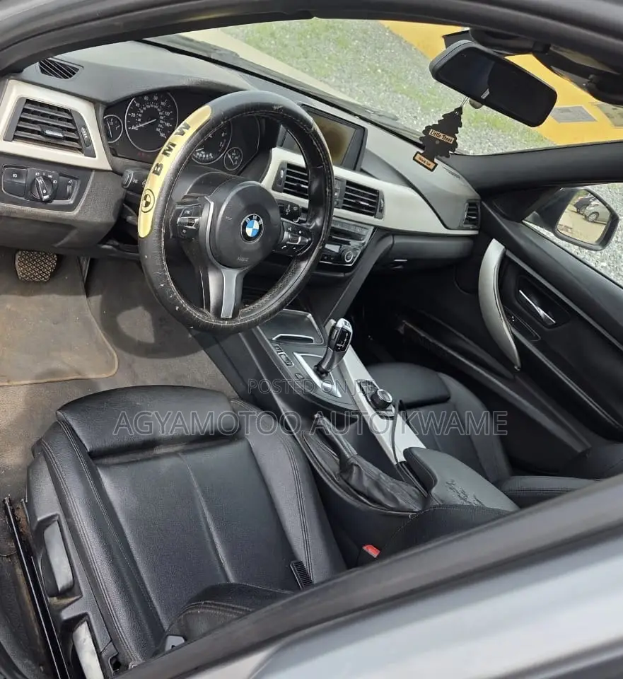 BMW 330i 2016 Silver