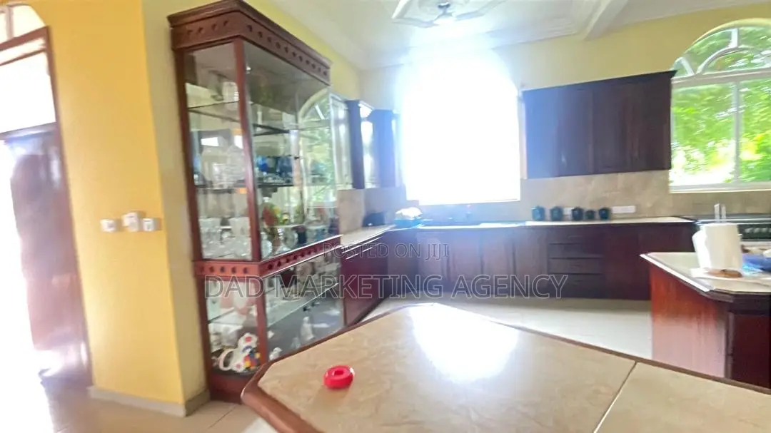 10bdrm Villa in Beachfront Resort for sale