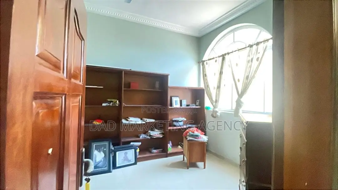 10bdrm Villa in Beachfront Resort for sale