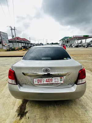 Toyota Axio 1.5 X 2WD 2012 Silver