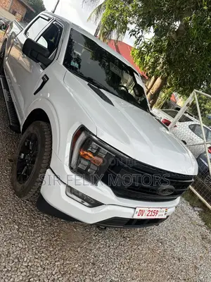 Ford F-150 XLT 2023 White