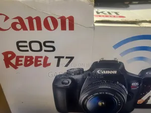 Canon Eos Rebel T7