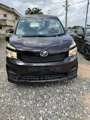 Toyota Voxy 2012 Burgundy