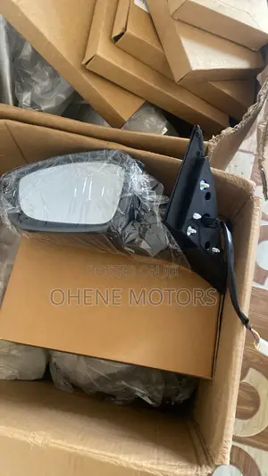 Honda Accord 2018 Side Mirror With Light Only Left Side 1 Piece