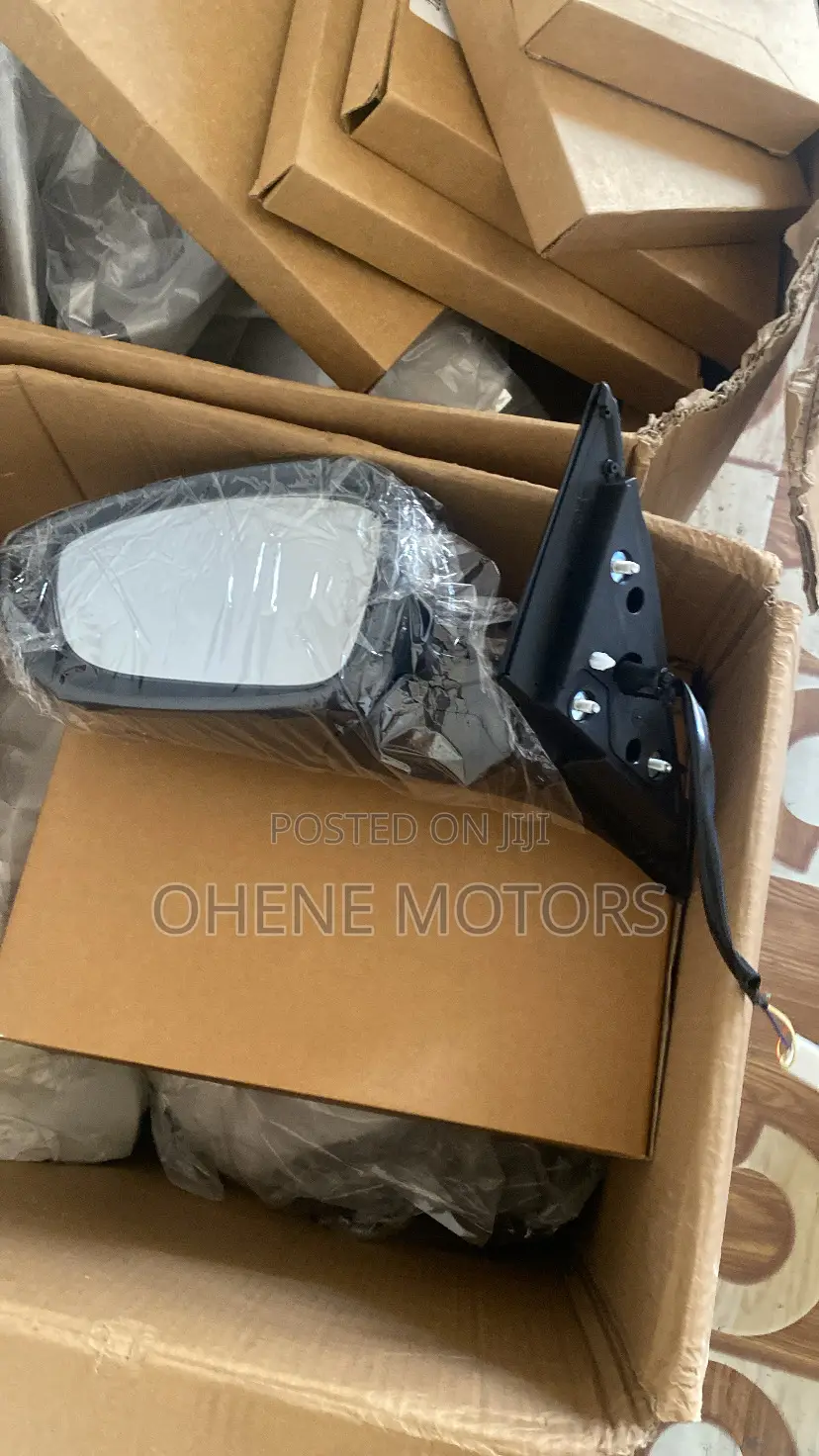 Honda Accord 2018 Side Mirror With Light Only Left Side 1 Piece