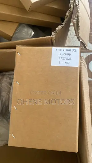 Honda Accord 2018 Side Mirror With Light Only Left Side 1 Piece