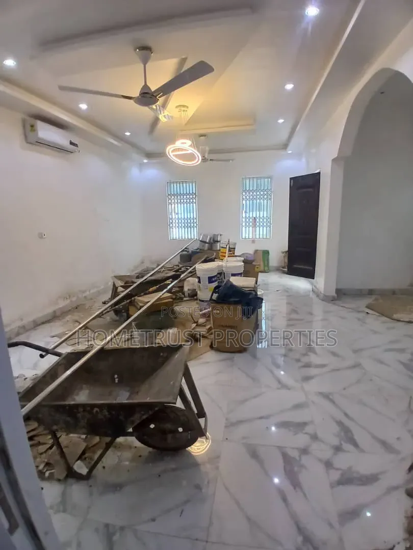 3bdrm Duplex in Amasaman Stadium for sale