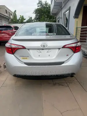 Toyota Corolla S 4dr Sedan (1.8L 4cyl CVT) 2016 Gray