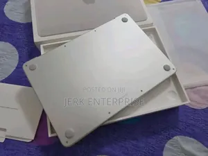 New Laptop Apple MacBook Neo 2026 8GB Apple M5 Pro SSD 256GB