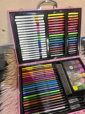 128 Pieces of Colors