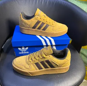 Adidas D-Pad Classic Sneakers