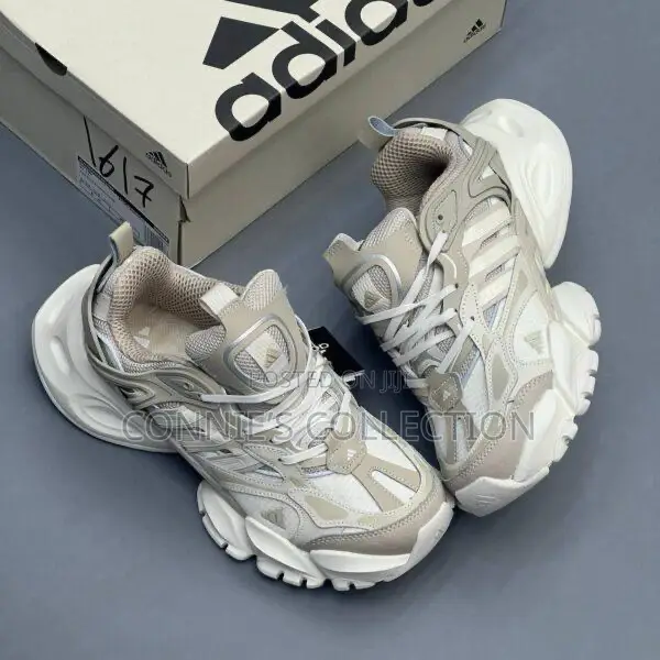 Adidas Vento XLG Deluxe Sneakers