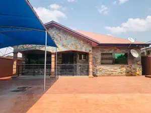 4bdrm Bungalow in Oyibi Junction, Accra Metropolitan for sale