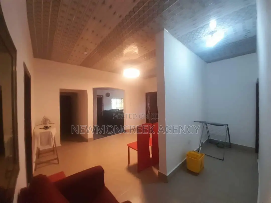 4bdrm Bungalow in Oyibi Junction, Accra Metropolitan for sale
